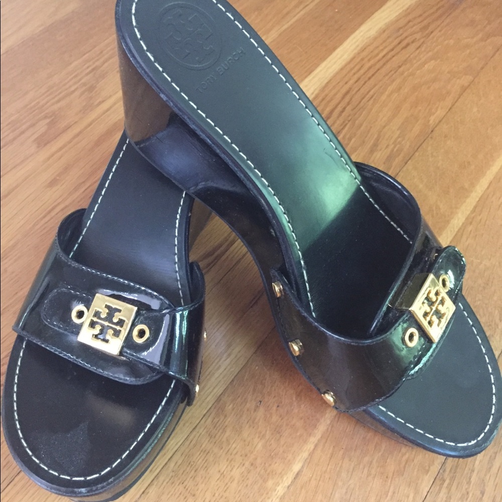 Tory Burch “Rosie” Black Patent Wedges Size 9.5M